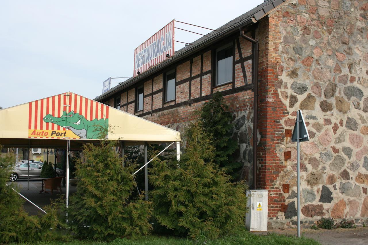 Nowa Niedrzwica普兹东斯纳自动港口旅馆住宿加早餐旅馆 外观 照片
